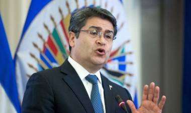 El presidente de Honduras criticó la condena de su hermano “basada en testimonios de asesinos”