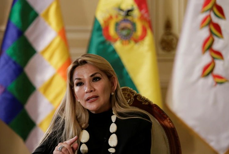 Tensión en Bolivia: Jeanine Añez desplegó militares y policías ante las amenazas del MAS