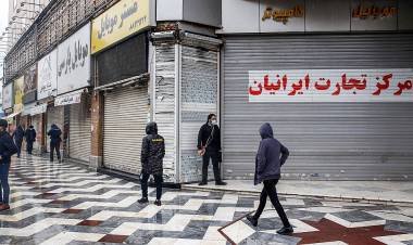 Irán reportó un récord de casi 14.000 casos diarios y el total se eleva a 900.000
