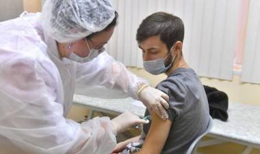 Rusia inició con la vacunación contra el coronavirus