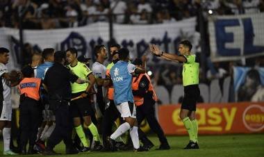Ferro pidió a AFA volver a jugar con Quilmes