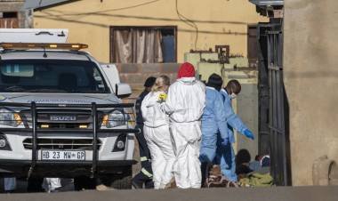  Sudáfrica: Al menos 19 muertos en tiroteos en bares