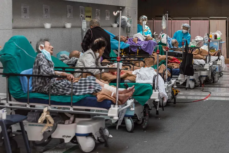 Covid-19: Las hospitalizaciones de urgencia en China tocaron techo