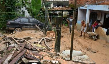 Suman 48 los muertos por las lluvias en Brasil
