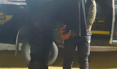 VENDÍA COCAÍNA A POCOS METROS DE UN CLUB DE FÚTBOL