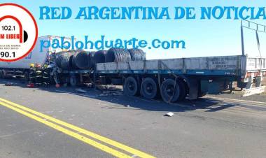 MUERE ATRAPADO UN CAMIONERO