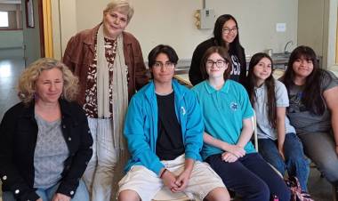 Escuelas premiadas por crear apps inclusivas para adultos mayores