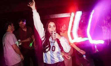 Lali Espósito festejó su cumpleaños a lo grande