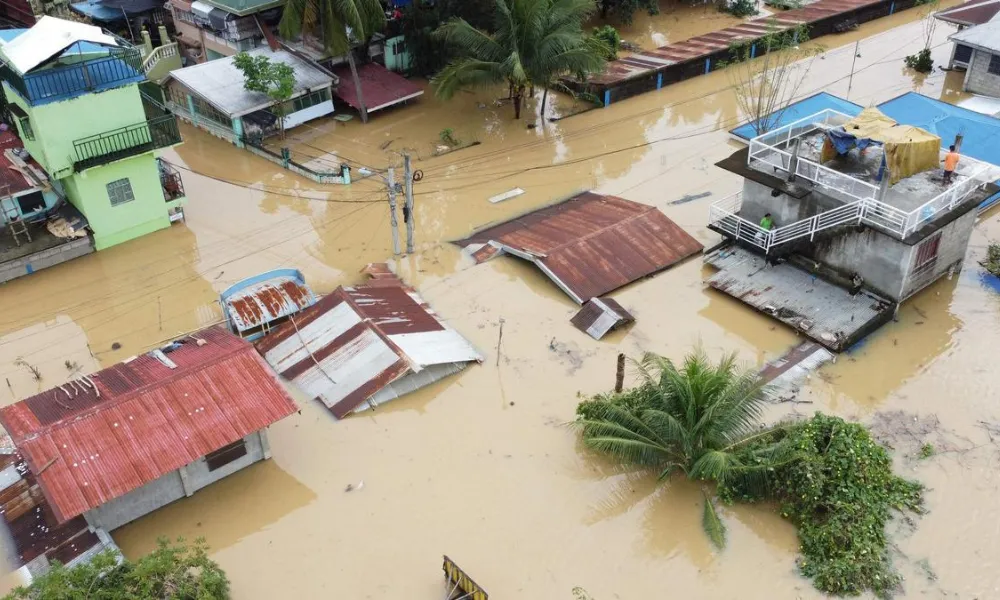 Un supertifón dejó al menos ocho muertos en Filipinas