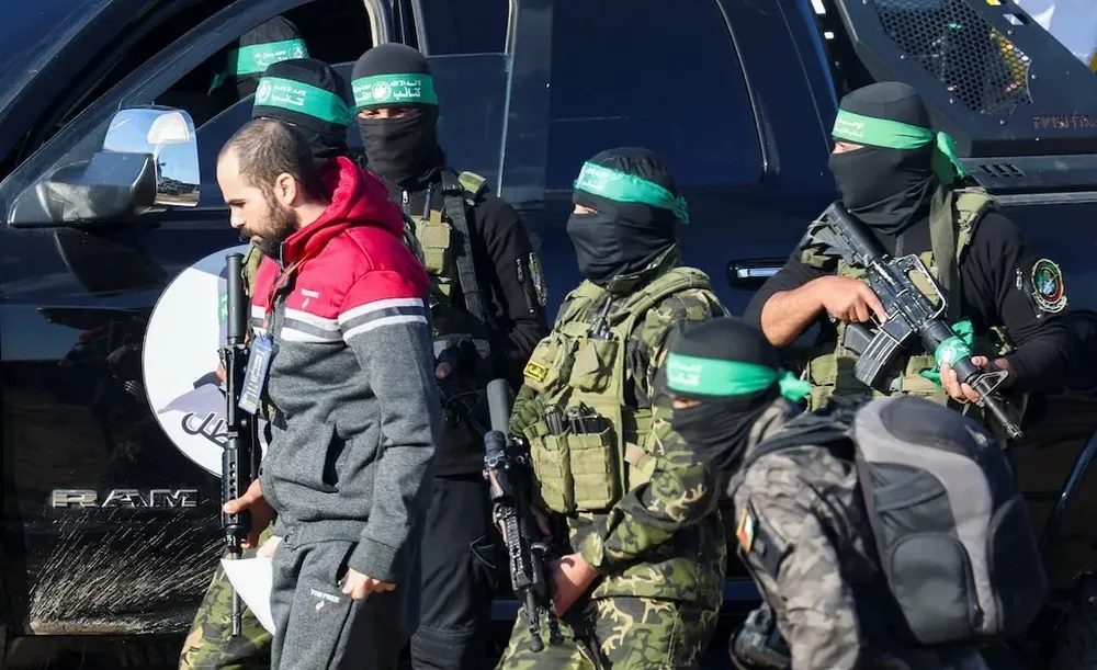 Hamás liberó al argentino papá de dos nenes secuestrados