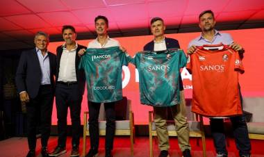 Dogos XV presentó en el Kempes su nueva camiseta