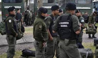 Llaryora convoca a integrantes de Fuerzas Armadas y de Seguridad