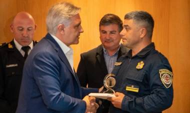 Llaryora pidió agravar las penas para quienes agreden a policías