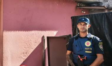 Asistió a una anciana desvanecida