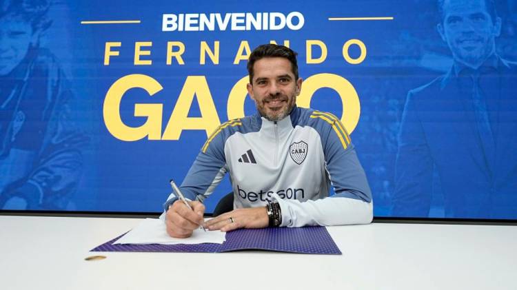 Fernando Gago asumió como nuevo DT de Boca