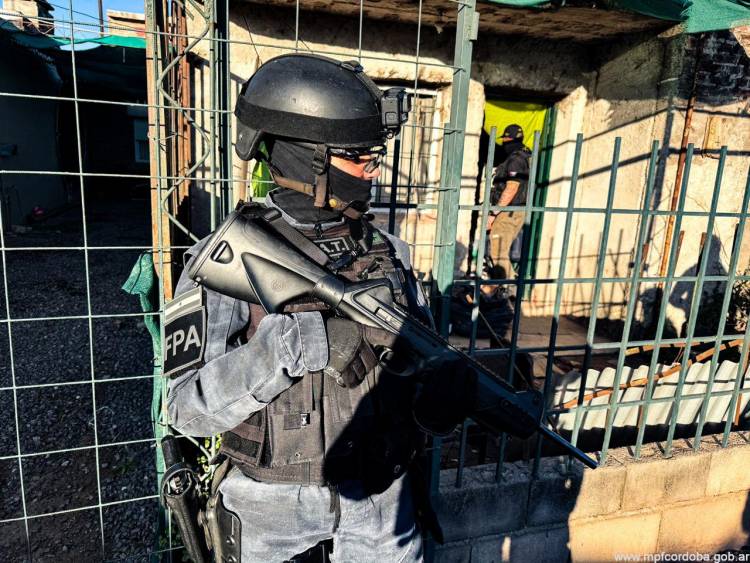 DOS PUNTOS DE VENTA DESBARATADOS 