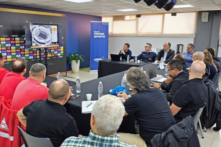 Talleres y San Pablo en el Kempes