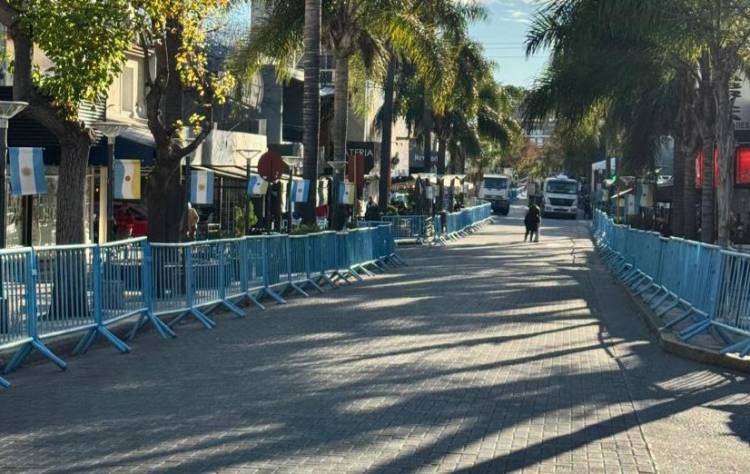 Festejos patrios por el 215° aniversario de la Revolución de Mayo