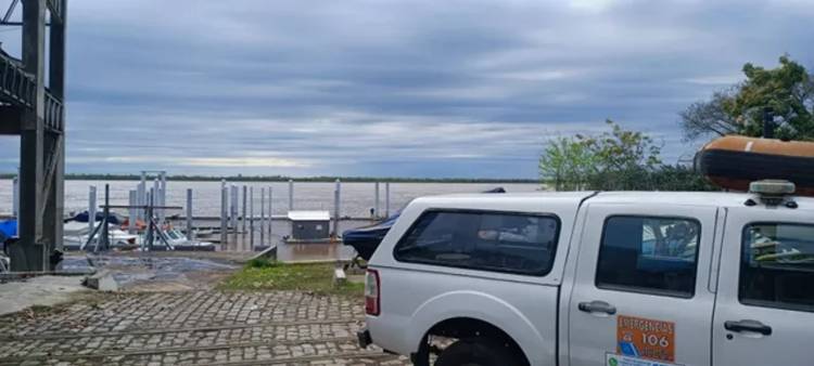 Hallaron un cuerpo flotando en el río Paraná