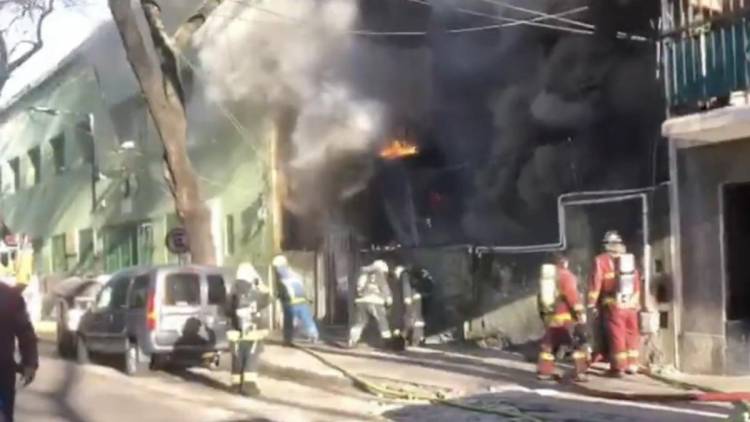 Prendió fuego un conventillo 