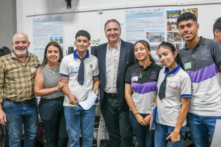 Proyectos educativos y productivos