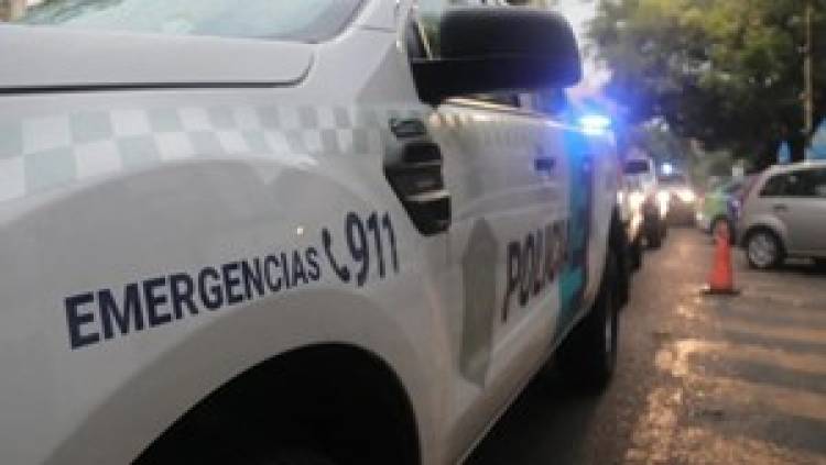 Doble ataque a policías 