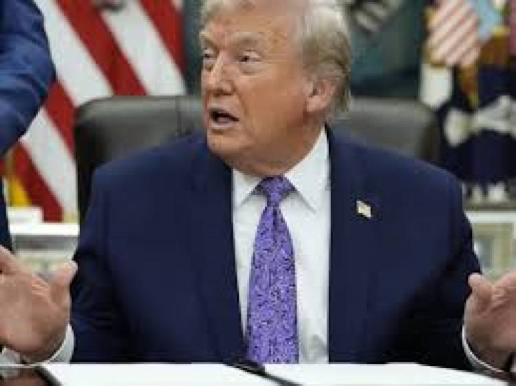 Trump demandó a la BBC por difamación 