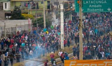 Indígenas de Ecuador anuncian un "gran levantamiento" para el miércoles