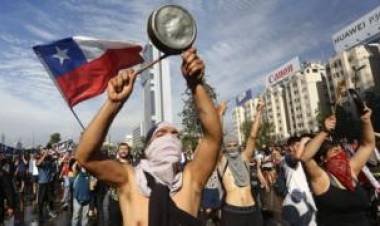 Organizaciones de Derechos Humanos denuncian torturas, disparos a civiles y violencia sexual en Chile
