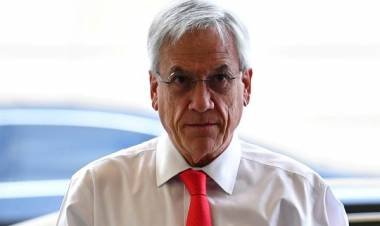 Sebastián Piñera baja el precio del transporte y sube las pensiones para calmar las protestas 