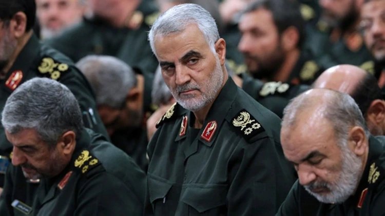 El presidente de Irán prometió vengar la muerte del líder militar y decretó tres días de duelo nacional