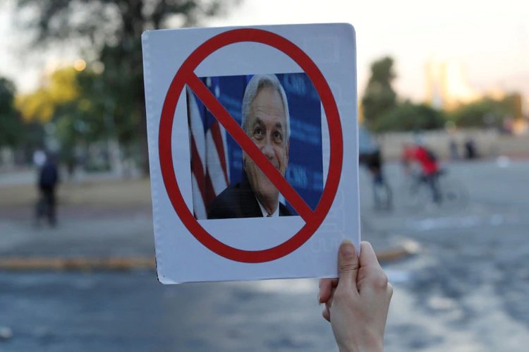 Sebastián Piñera tiene apenas el 6?l apoyo en Chile y bate el récord histórico de desaprobación entre los líderes de América