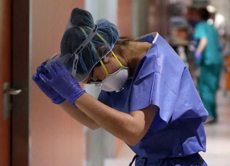 Coronavirus en España: la cifra diaria de muertes bajó de los 300 por primera vez en más de un mes