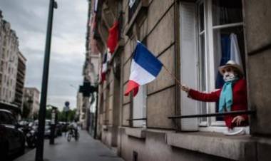 Francia registró 7.379 casos en un día, la cifra más alta desde el 31 de marzo