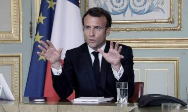 Macron afirmó que el hombre decapitado fue víctima de "un atentado terrorista islamista"