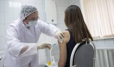 Más de 800.000 personas fueron vacunadas en Rusia