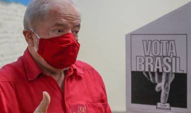 Anularon toda las condenas contra Lula 