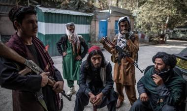 Los talibanes piden "diálogo a Rusia y a Ucrania