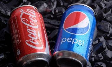 Coca Cola suspende operaciones en Rusia y PepsiCo limita su actividad
