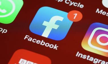 La Justicia rusa prohibió Facebook e Instagram