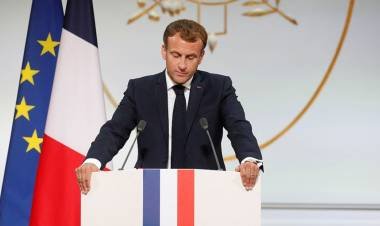 Macron reemplazó a ministros de Defensa y Exteriores
