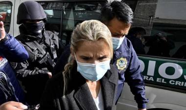 15 años de prisión para la expresidenta de facto Áñez