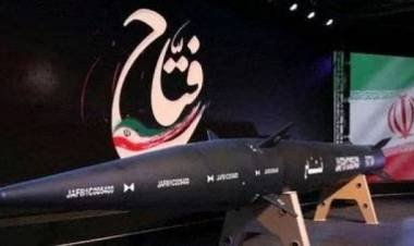 Irán presentó su primer misil balístico hipersónico