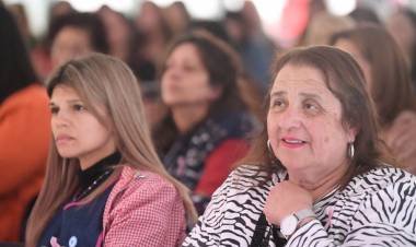 Córdoba Rosa: más de 150 docentes 