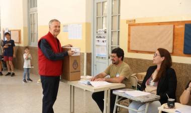 Schiaretti votó en el ballotage presidencial 2023