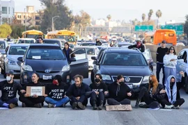 Una autopista de Los Ángeles fue bloqueada por manifestantes