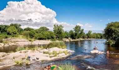Consejos para disfrutar los ríos y arroyos en el verano