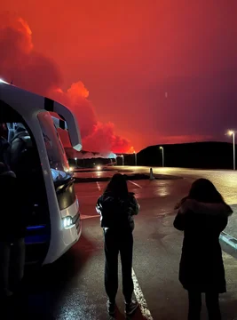 Continua la erupción del volcán en Islandia
