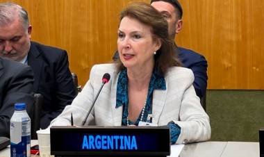 Milei echó a Mondino