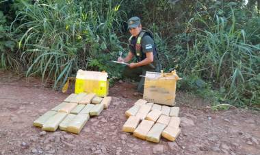 Abandonan más de 320 kilos de marihuana 